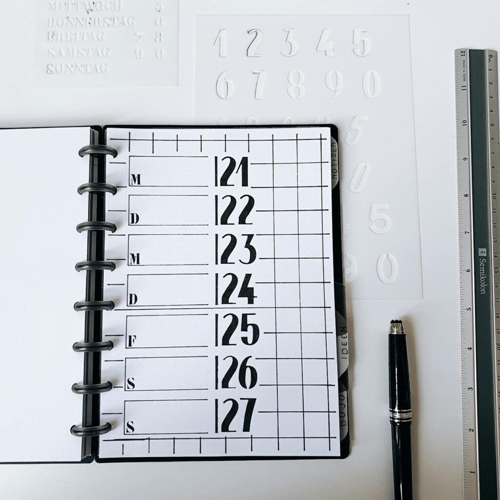 A desktop printed caledar